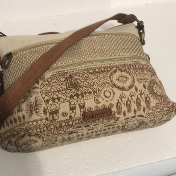 Sakroots Crossbody Bag with Elephant Bag Charm EUC - Picture 5 of 10